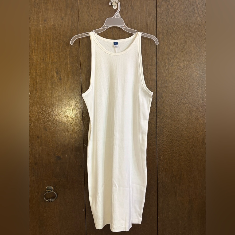 White Sleeveless Dress